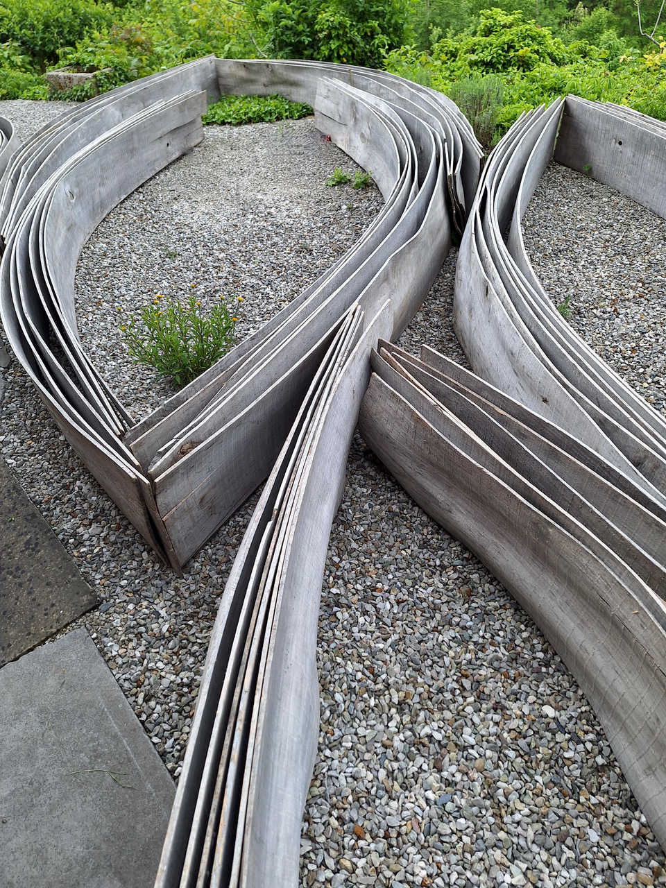 44_BOOTE_FÜR_KUFSTEIN_angewittertes_Holz_gelegt,_Detail_L_720cm_B_540_H